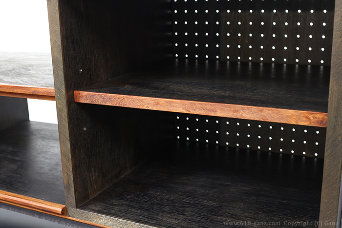 ペグボードの背板